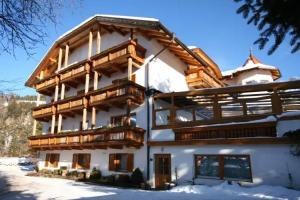 Hotel Chalet Corso, Marebbe