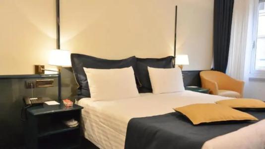 iHs Milano Ambasciatori - 126