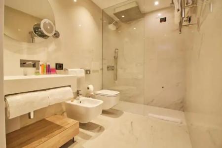 iHs Milano Ambasciatori - 130