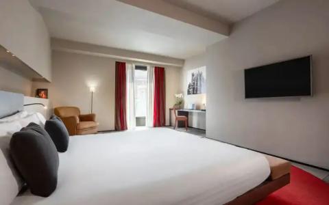 iHs Milano Ambasciatori - 139