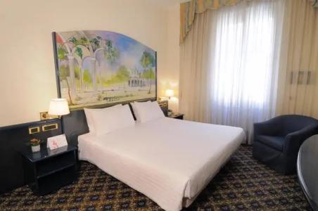 iHs Milano Ambasciatori - 101