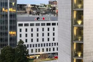 iQ Hotelo, Milan