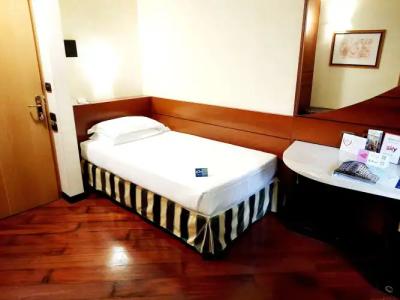 Mirage Sure Collection by Best Western - 15