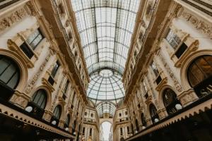 VIVA Hotelo, Milan