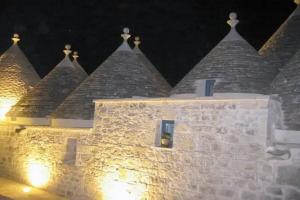 Trulli Gallo Rosso, Noci