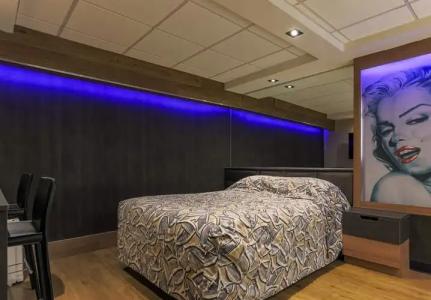 Le Chablis Cadillac - 43