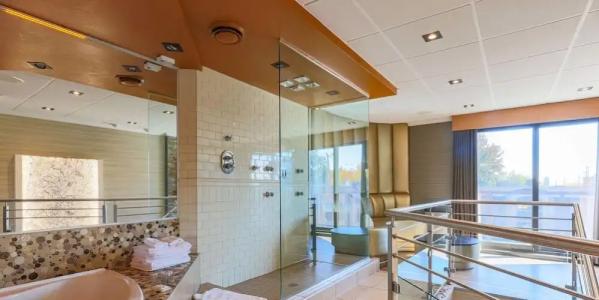 Le Chablis Cadillac - 39