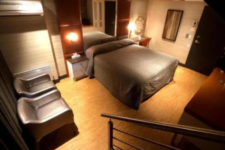 Le Chablis Cadillac - 63