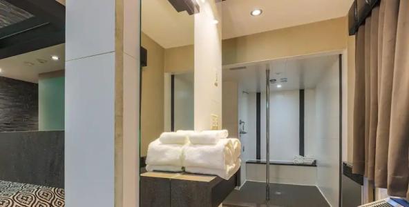 Le Chablis Cadillac - 48