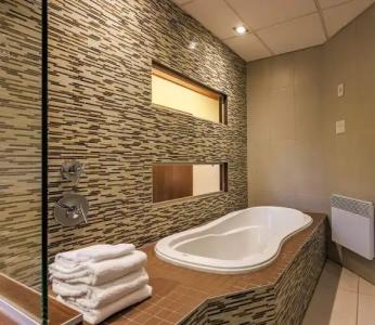 Le Chablis Cadillac - 42