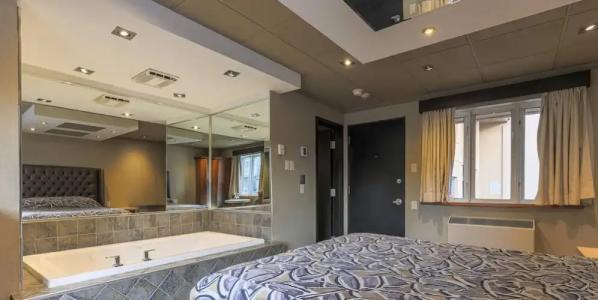 Le Chablis Cadillac - 55