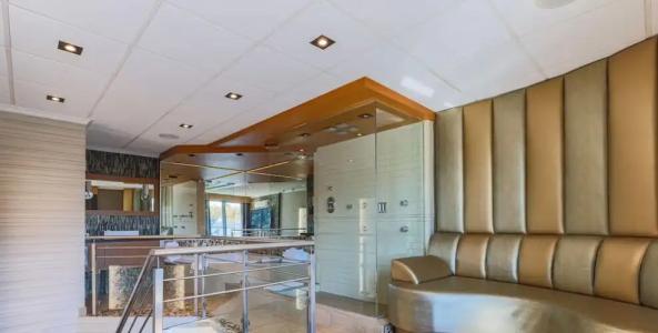 Le Chablis Cadillac - 38