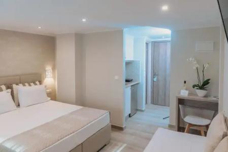 Ammos Beach Seaside Luxury Suites - 48