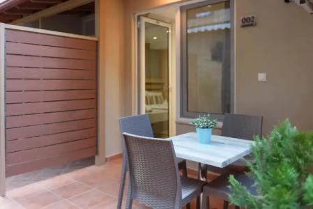 Ammos Beach Seaside Luxury Suites - 37