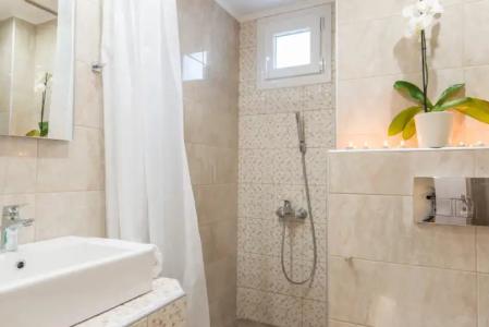 Ammos Beach Seaside Luxury Suites - 9