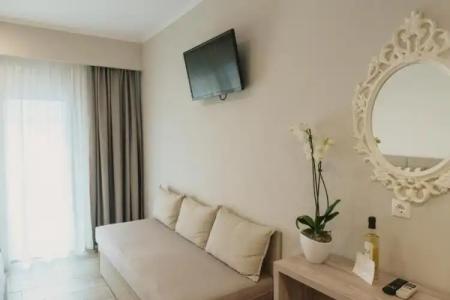 Ammos Beach Seaside Luxury Suites - 73