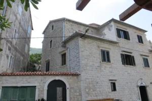 Lanterna Apartments, Kotor