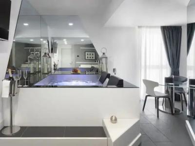 LHP Napoli Palace & SPA - 61