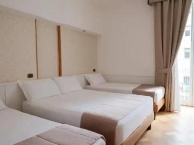 Grand Europa & Restaurant - 3