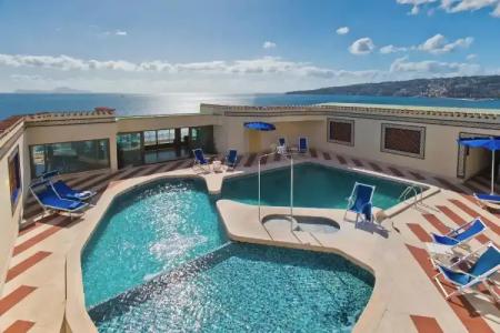 Royal Continental - 19