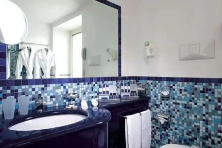 Royal Continental - 15