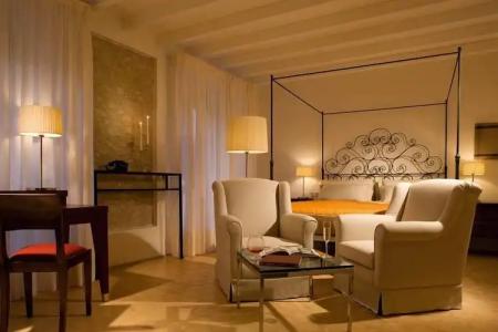 Relais & Chateaux Palazzo Seneca - 21