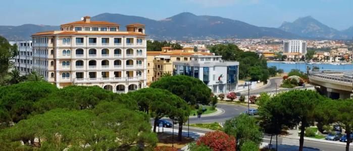 Grand President - 25