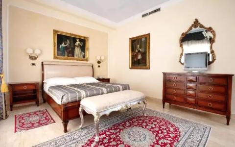 Grand President - 33