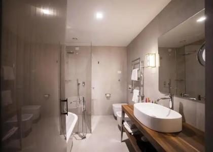 Splendido Bay Luxury Spa Resort - 7