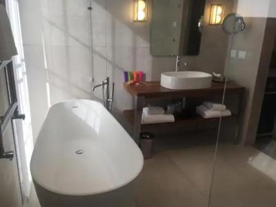 Splendido Bay Luxury Spa Resort - 103