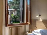 Standard Double room with city view