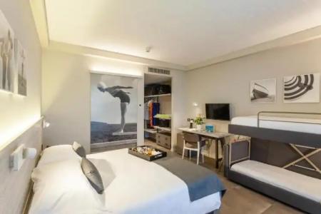 Nautilus Family - 61