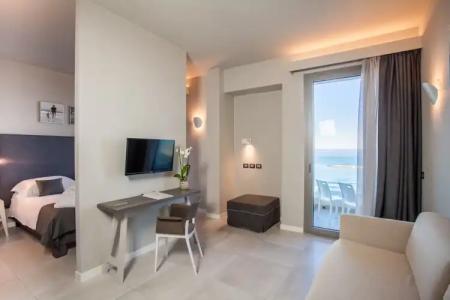 Nautilus Family - 185