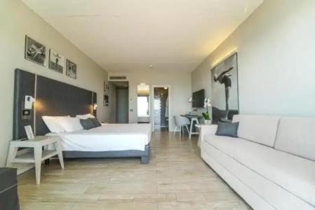 Nautilus Family - 104