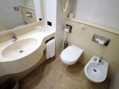 Best Western Park - 35