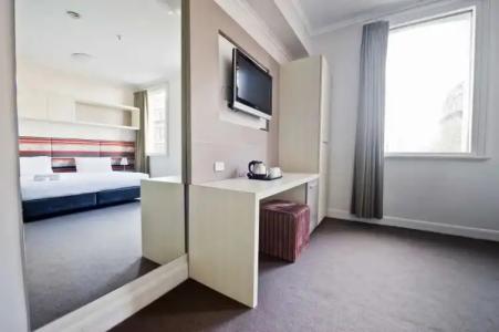 Best Western Melbourne City - 27