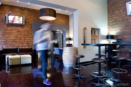 Best Western Melbourne City - 25