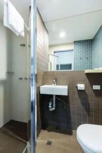 Best Western Melbourne City - 8