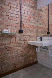 Best Western Melbourne City - 36