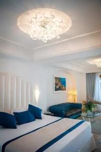 Eden Roc Suites - 250