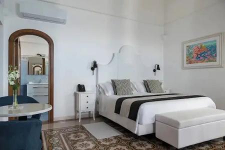 Eden Roc Suites - 468