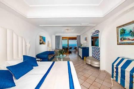 Eden Roc Suites - 245