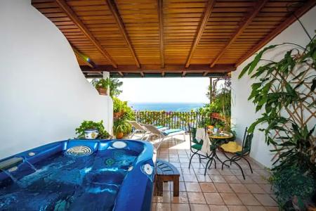 Eden Roc Suites - 265