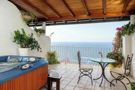 Eden Roc Suites - 338