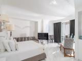 Double HVF Master Suite