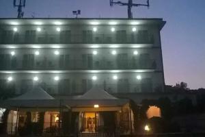 Tennis Hotel, Pozzuoli