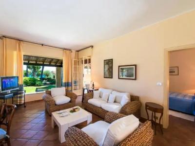 Is Morus Relais - 14