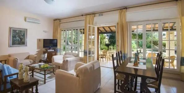 Is Morus Relais - 55