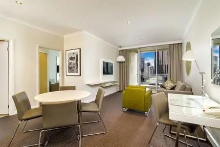 Clarion Suites Gateway - 94