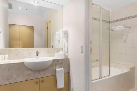 Clarion Suites Gateway - 33